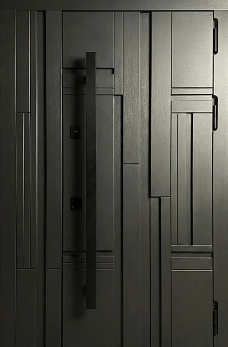 Входная дверь графит матовая с геометрической фрезеровкой и длинной ручкой №80