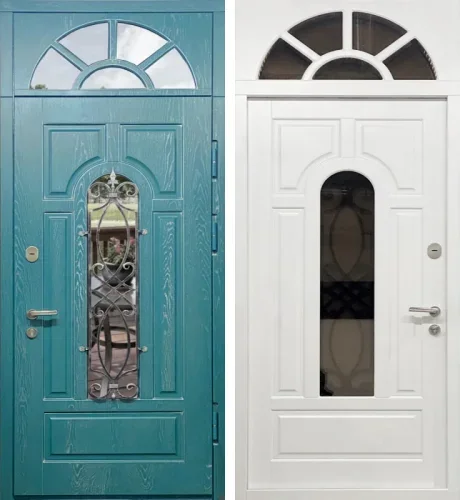 Входная дверь с окном наверху и ковкой №2
