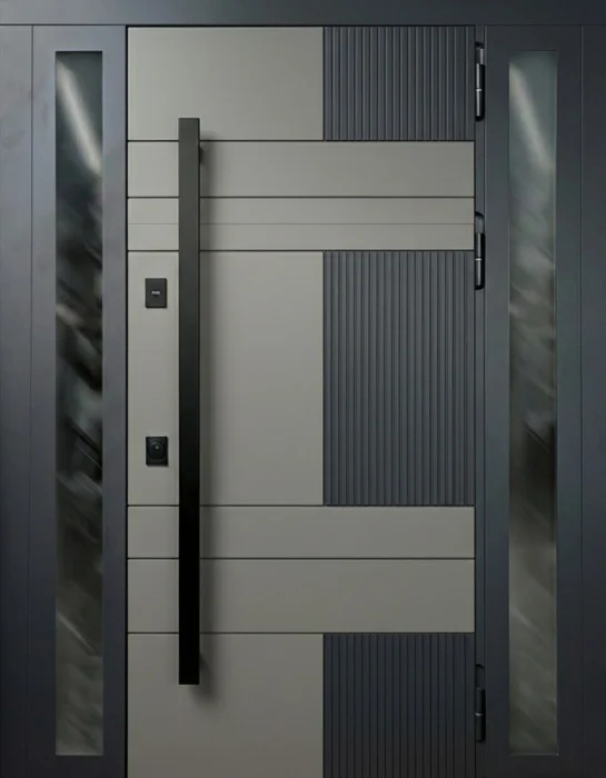 Входная дверь светло-серая с горизонтальными линиями и боковым остеклением №42