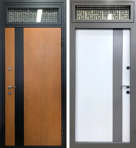 Дверь высокая с верхней вставкой №4