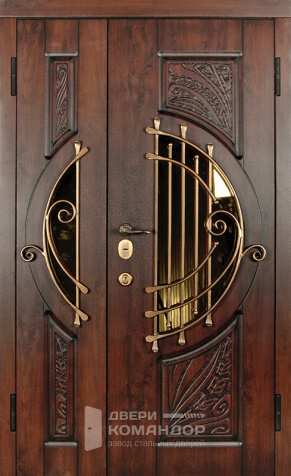 Парадная дверь в частном доме №30 - наружная сторона