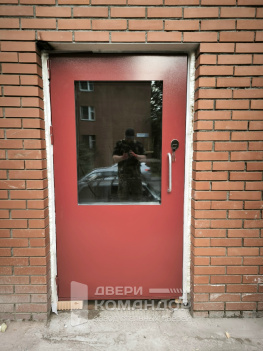 Входная дверь терморазрыв металл / пвх, со стеклопакетом, с доводчиком, с магнитными уплотнителями, на заказ