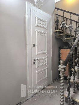 Входная дверь Stardis Comfort с временной панелью и замками Mottura