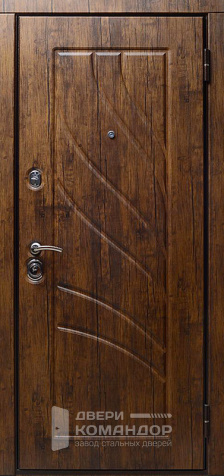 Металлическая дверь с деревянной отделкой №66 с замками CISA - наружная сторона